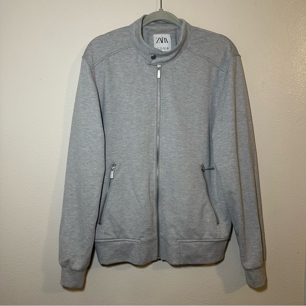 Zara Men's Light Gray Zip-Up Sweater